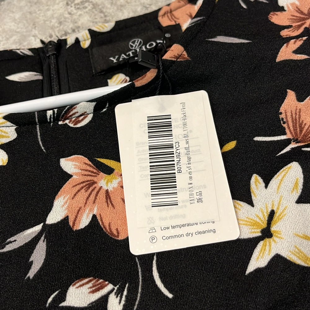 NWT YATHON size extra large floral dress - Picture 8 of 8